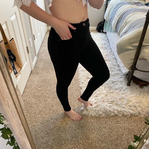 TopShop Black Jamie Jeans - Picture 3 of 5